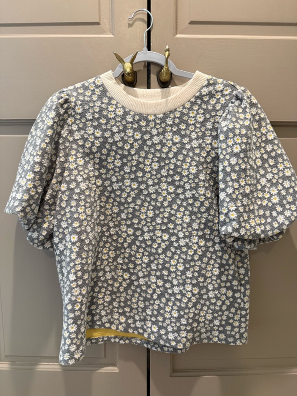 THML Daisy Knit Puff-Sleeve Top